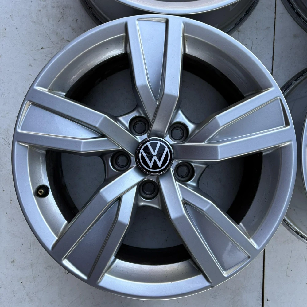 ALU KOLA VW GOLF PASSAT CADDY TOURAN TIGUAN 16"DPH