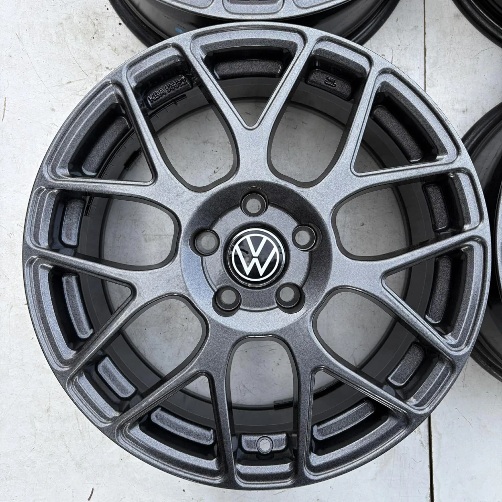 NOVÁ ALU KOLA VW GOLF PASSAT TOURAN TIGUAN 17" DPH