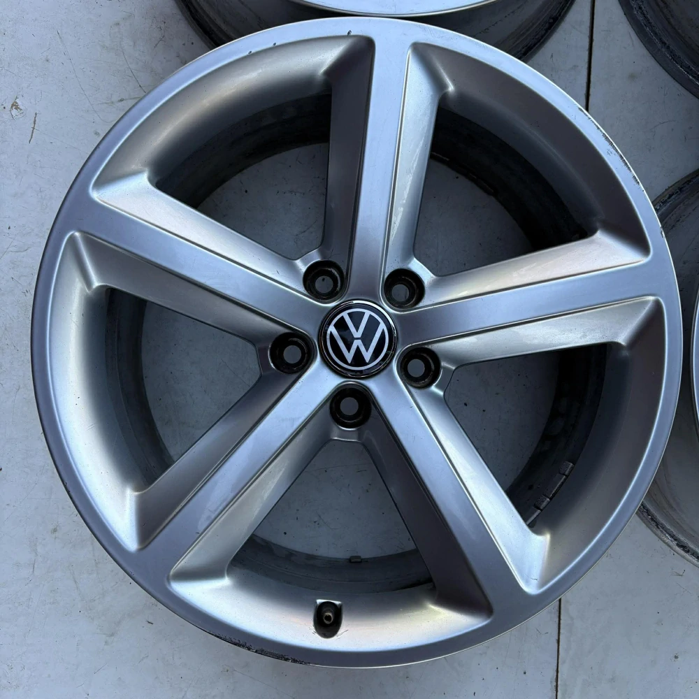ALU KOLA VW GOLF PASSAT ARTEON 18" DPH