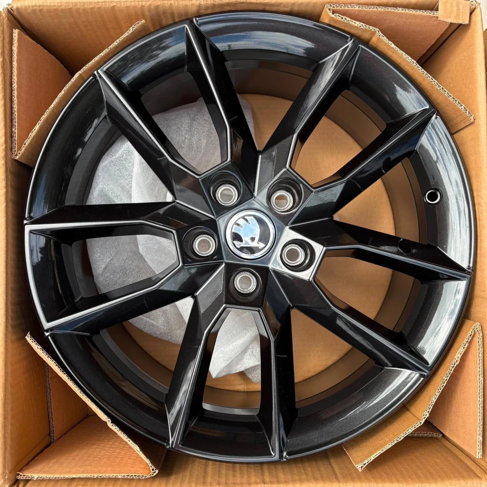NOVÁ ALU KOLA ŠKODA OCTAVIA KAROQ SUPERB 18" DPH