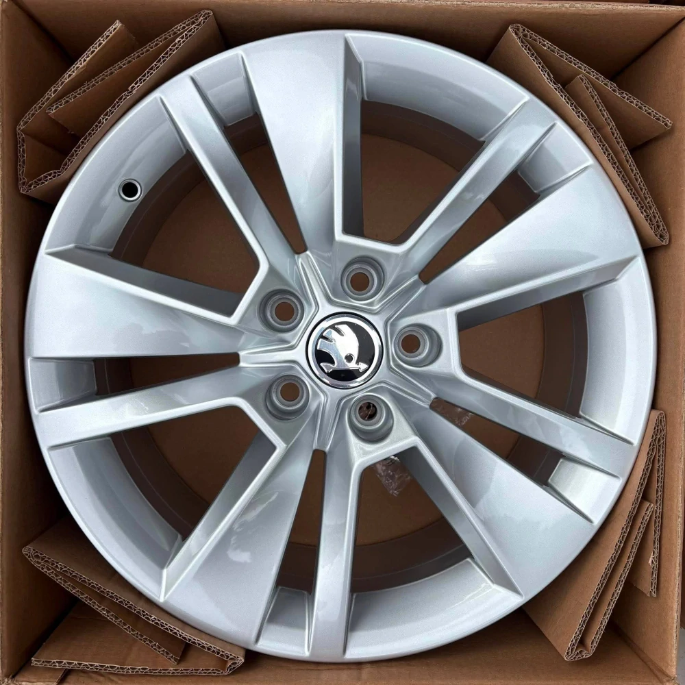 NOVÁ ALU KOLA ŠKODA KAROQ OCTAVIA SUPERB 17" DPH