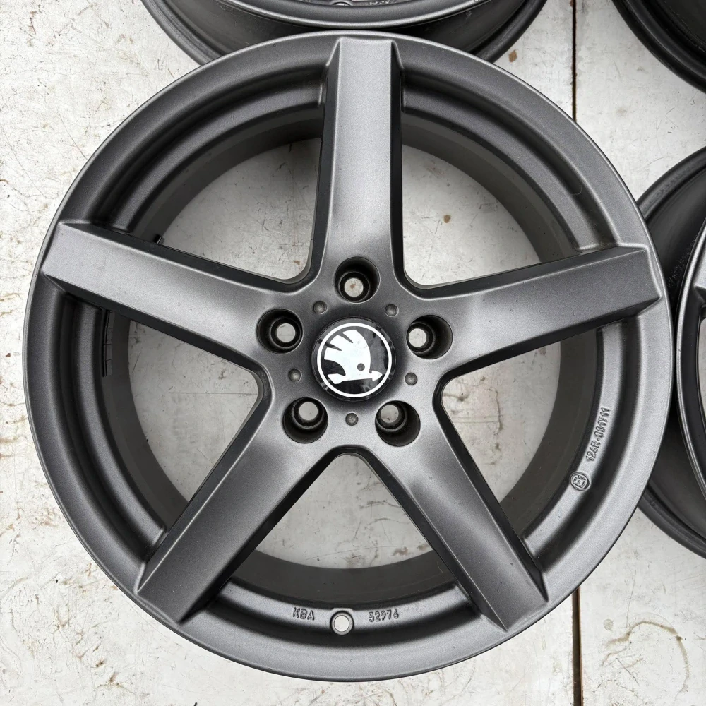 NOVÁ ALU ŠKODA KAROQ OCTAVIA SUPERB 17" DPH