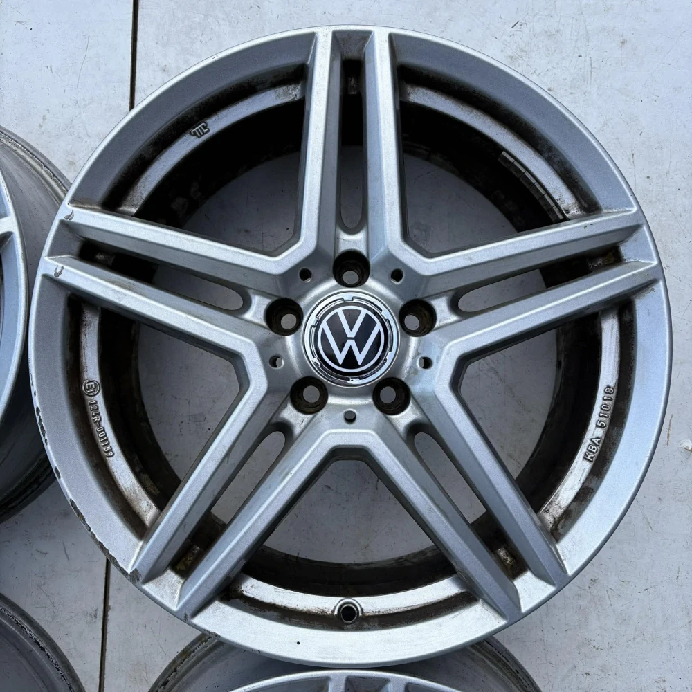 VW PASSAT GOLF TIGUAN 18"
