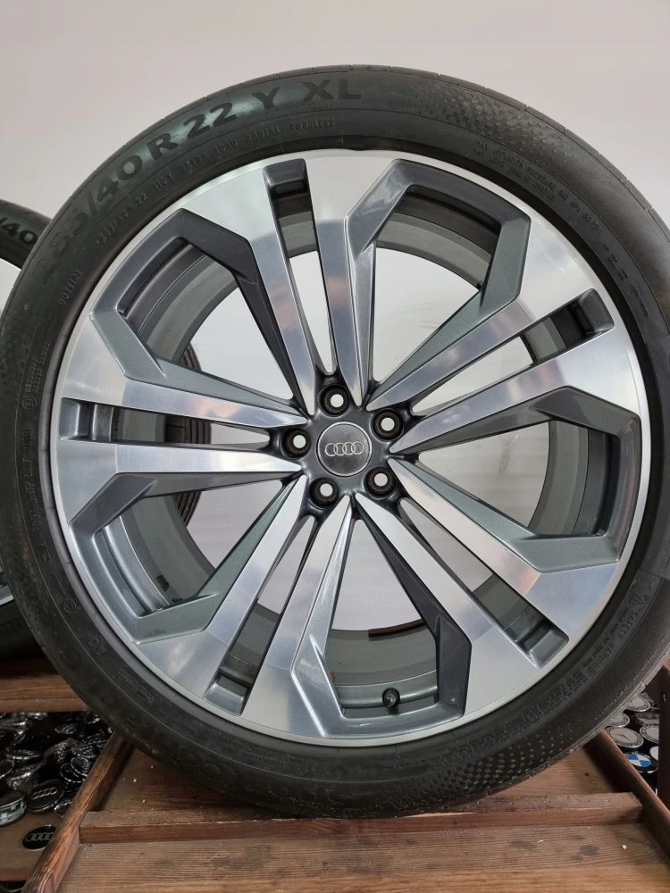 Audi Q8 4M8 Continental LATO 2021 22"