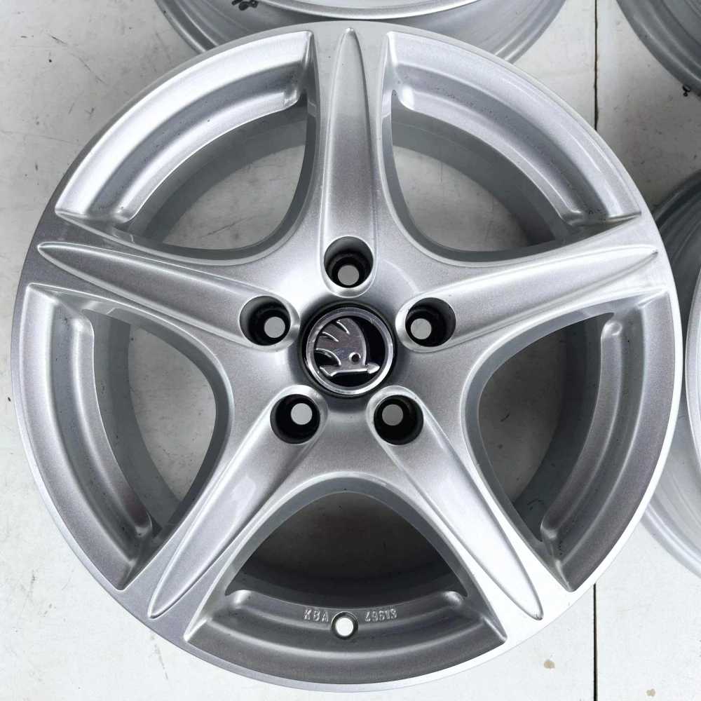 ŠKODA OCTAVIA SUPERB YETI 16"