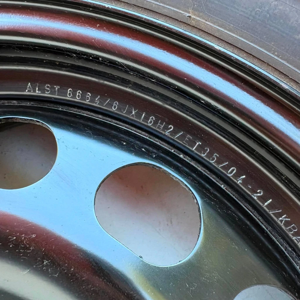 NOVÁ ZIMNÍ KOLA KAMIQ TAIGO T-CROSS 205/60R16 DPH