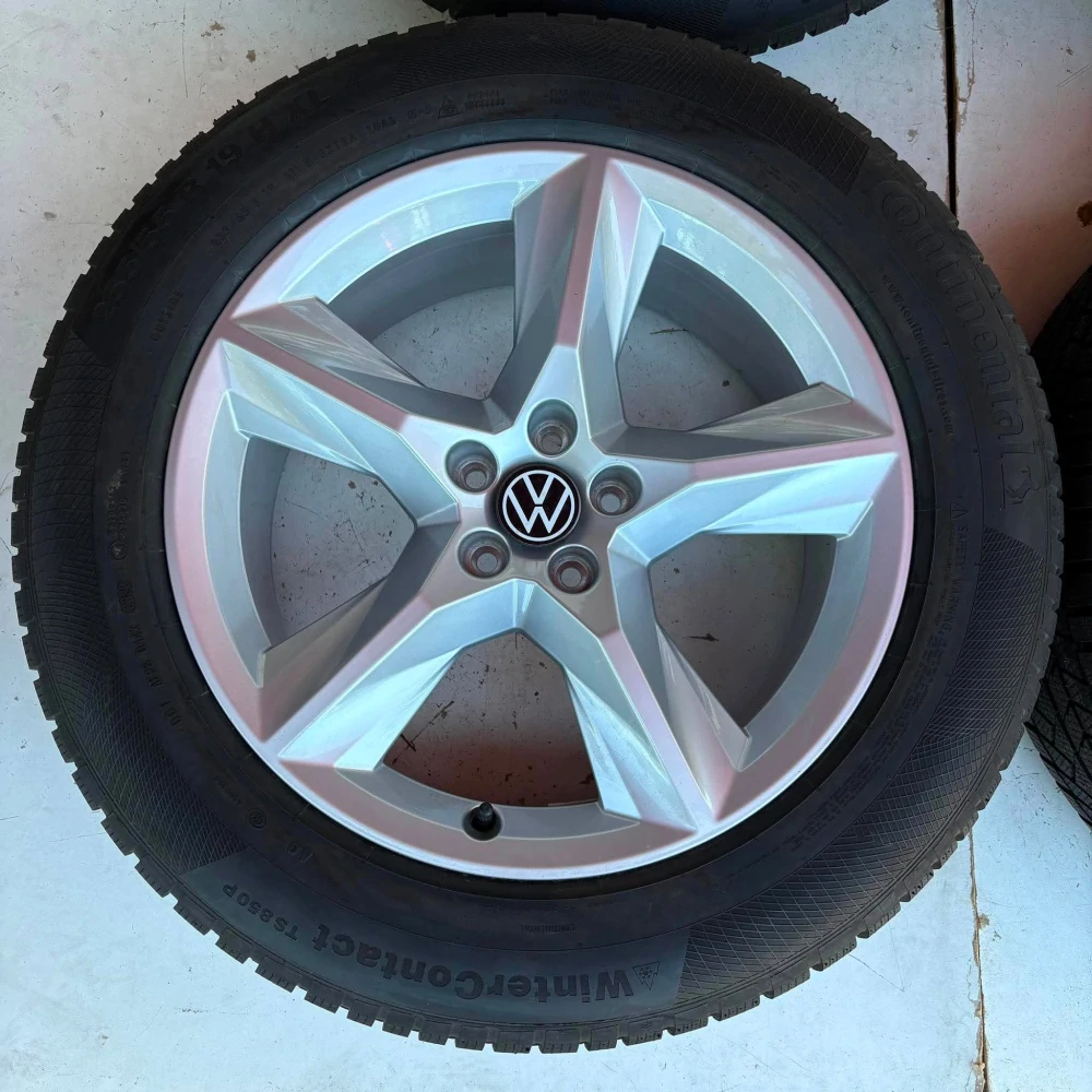 NOVÁ ZIMNÍ ALU KOLA VW TOUAREG II 255/55R19 DPH