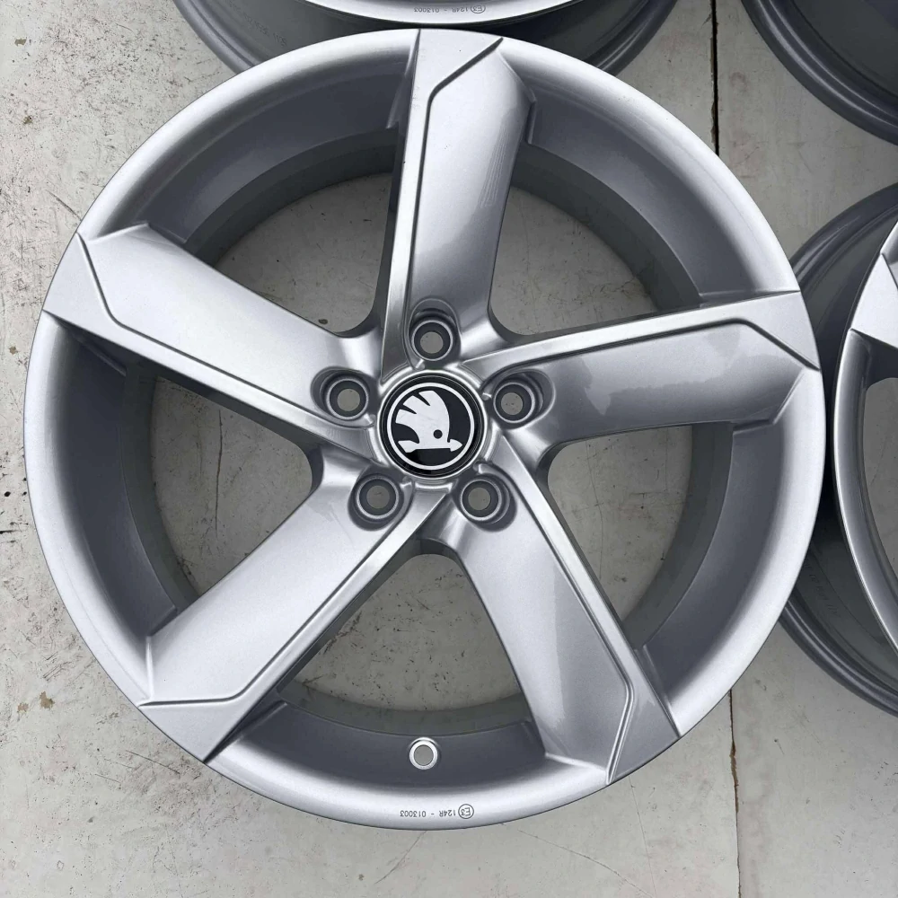 ALU KOLA ŠKODA KODIAQ OCTAVIA SUPERB 17" DPH