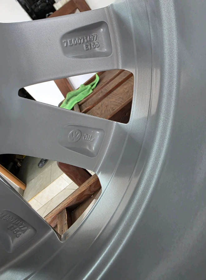 NOVÁ ZIMNÍ ALU KOLA VW TRANSPORTER MULTIVAN T5 T6 215/60R17