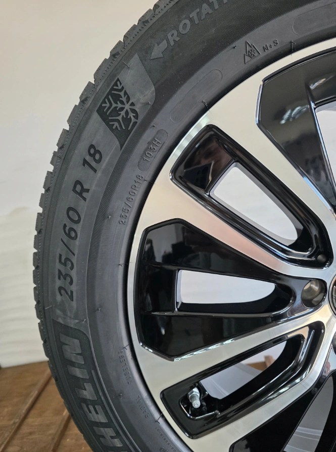 NOVÁ ZIMNÍ ALU KOLA MERCEDES GLC 18"