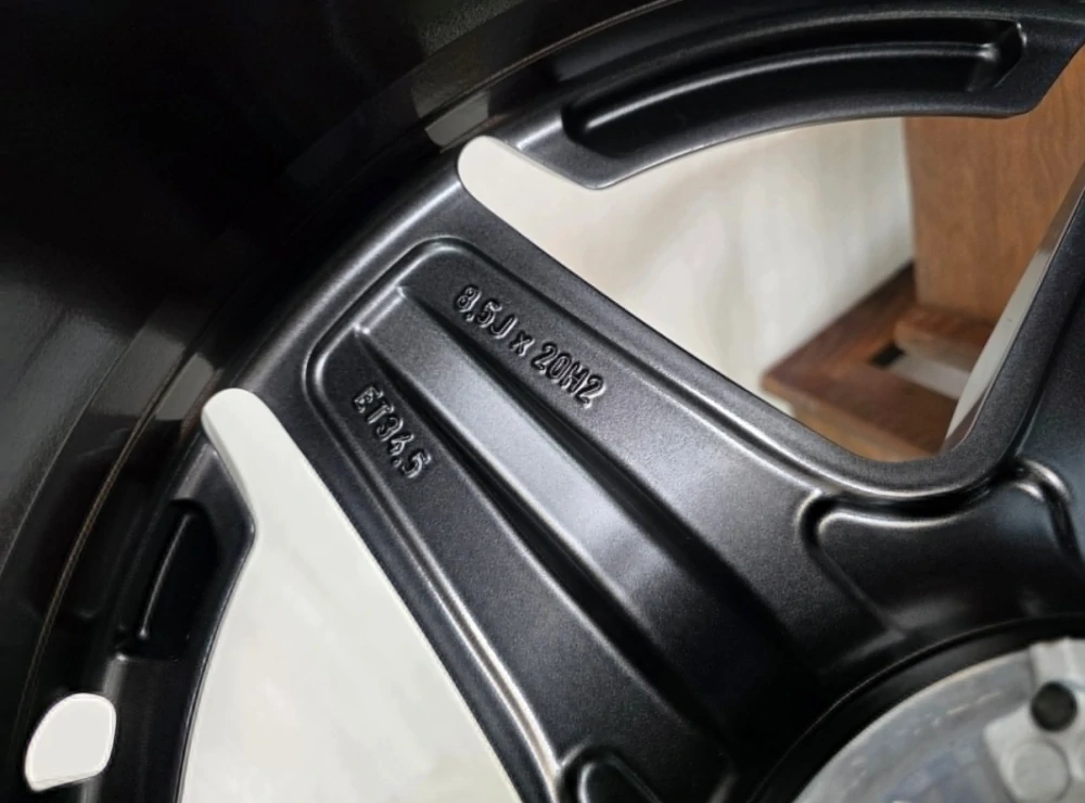 NOVÁ ALU KOLA MERCEDES GLC AMG 20"