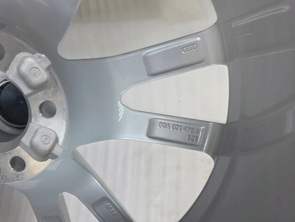 ORIGINÁLNÍ ALU KOLA AUDI 20" Q5 SQ5