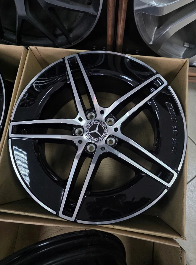 NOVÁ ALU KOLA MERCEDES-BENZ 19" AMG