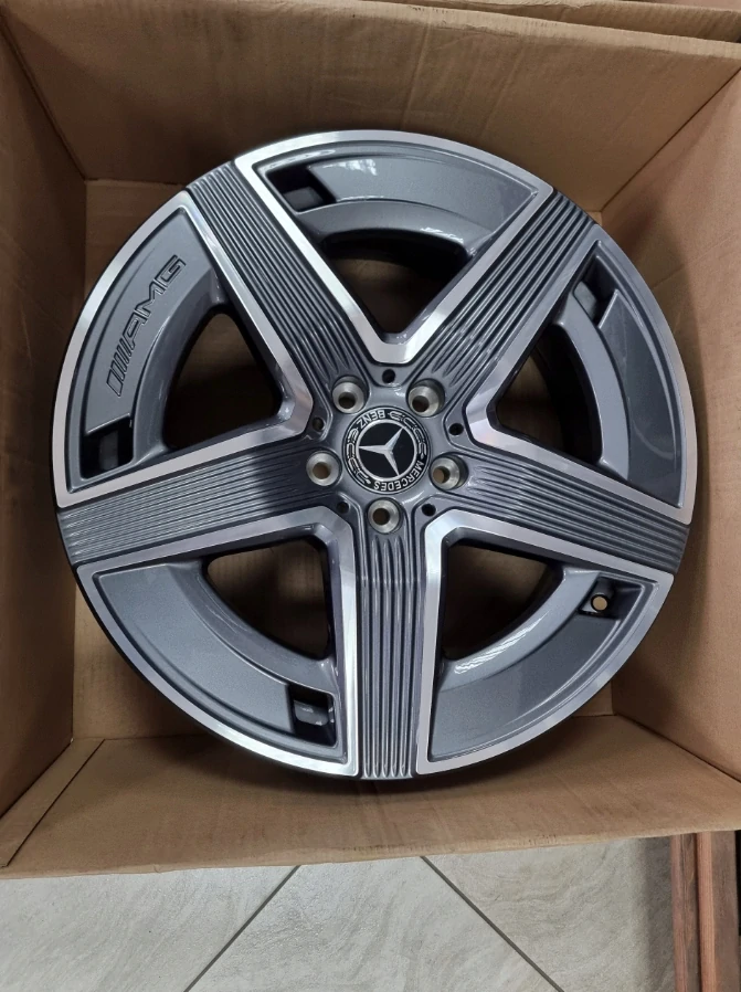 NOVÁ ORIGINÁLNÍ ALU KOLA MERCEDES 19" GLC AMG