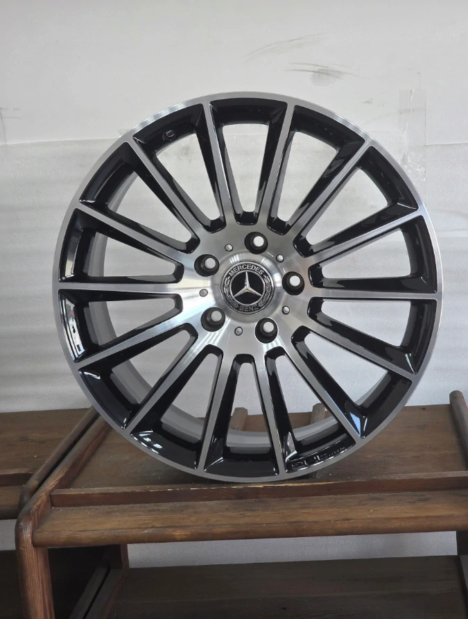 NOVÁ ORIGINÁLNÍ ALU KOLA MERCEDES  G 20" AMG