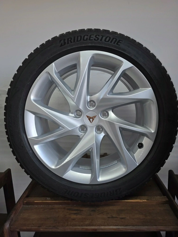 CUPRA FORMENTOR 18" Bridgestone 2023 ROK