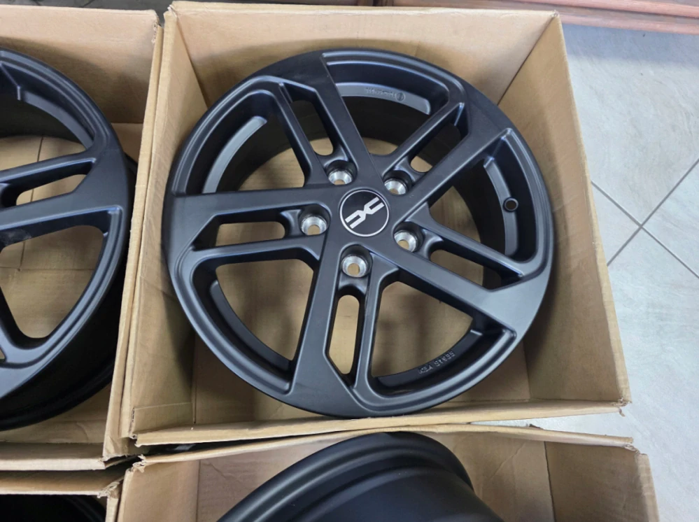 NOVÁ ALU KOLA DACIA DUSTER I II 16"