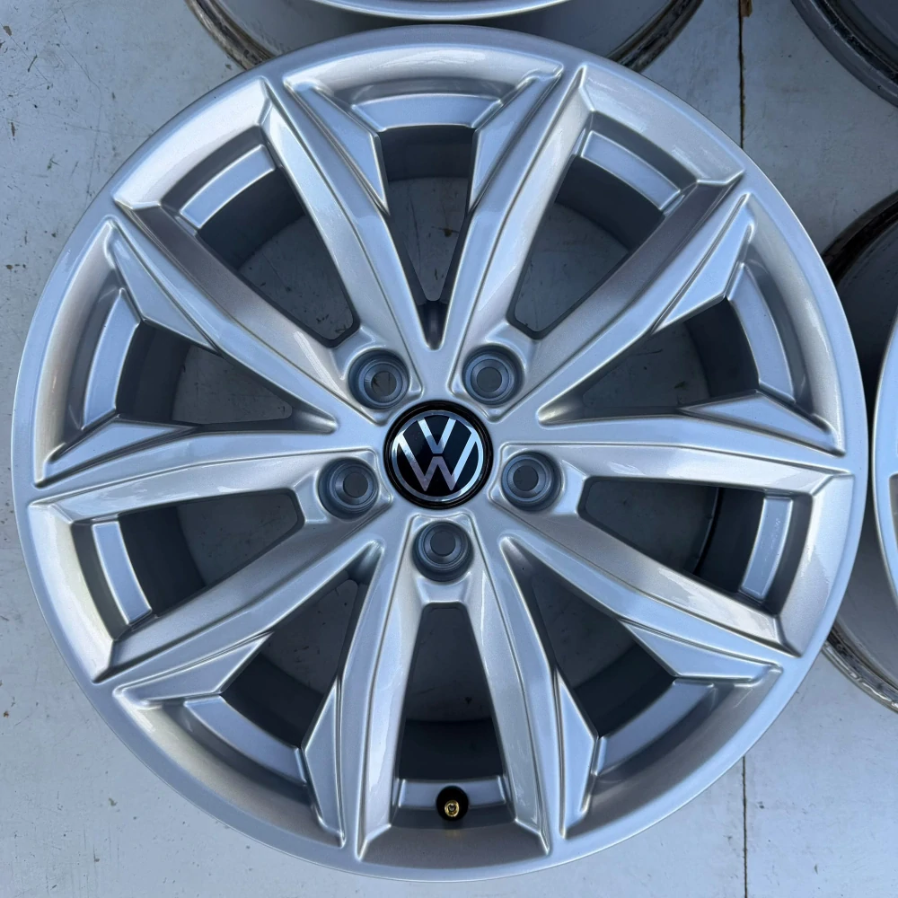 NOVÁ ALU KOLA VW PASSAT GOLF TIGUAN T-ROC 17"
