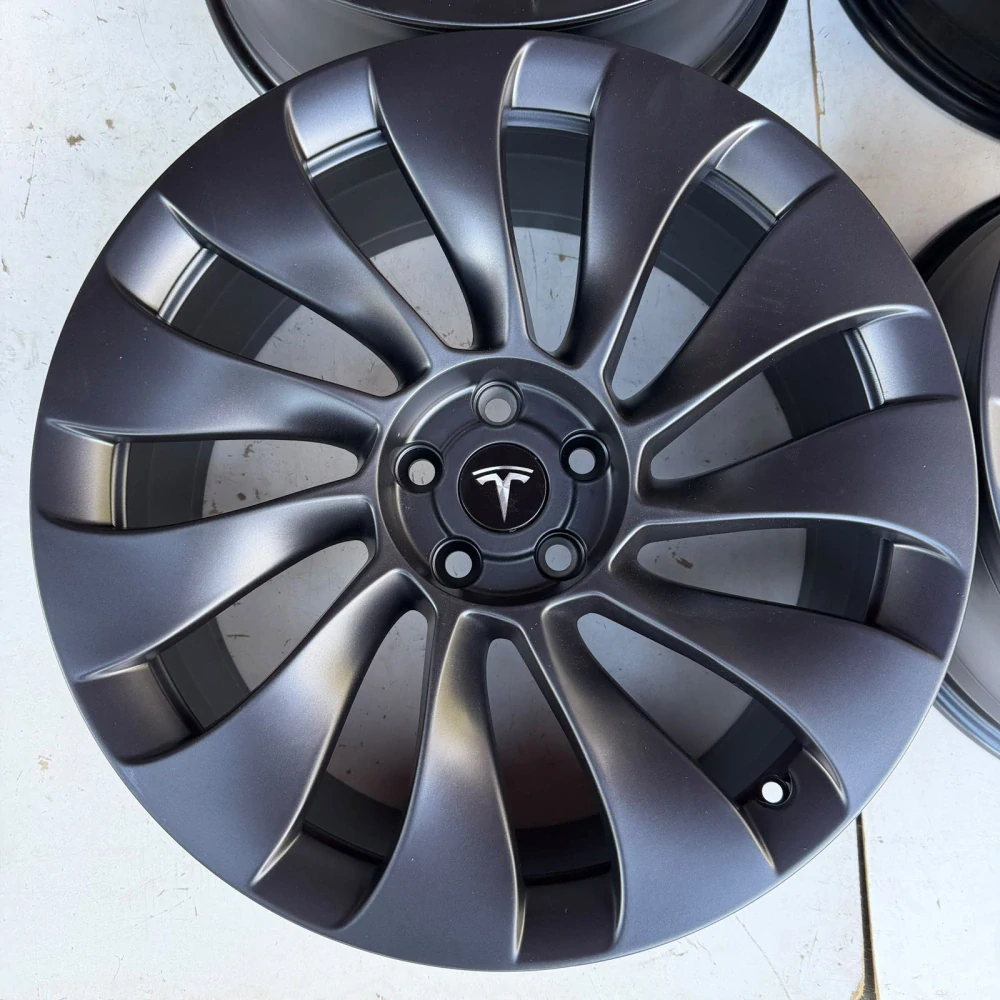 NOVÁ ALU KOLA TESLA 3 20"