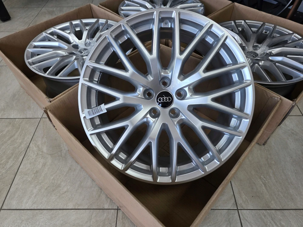AUDI Q7 4M FACELIFT 20" A5 RS4 RS5 4M0601025CQ