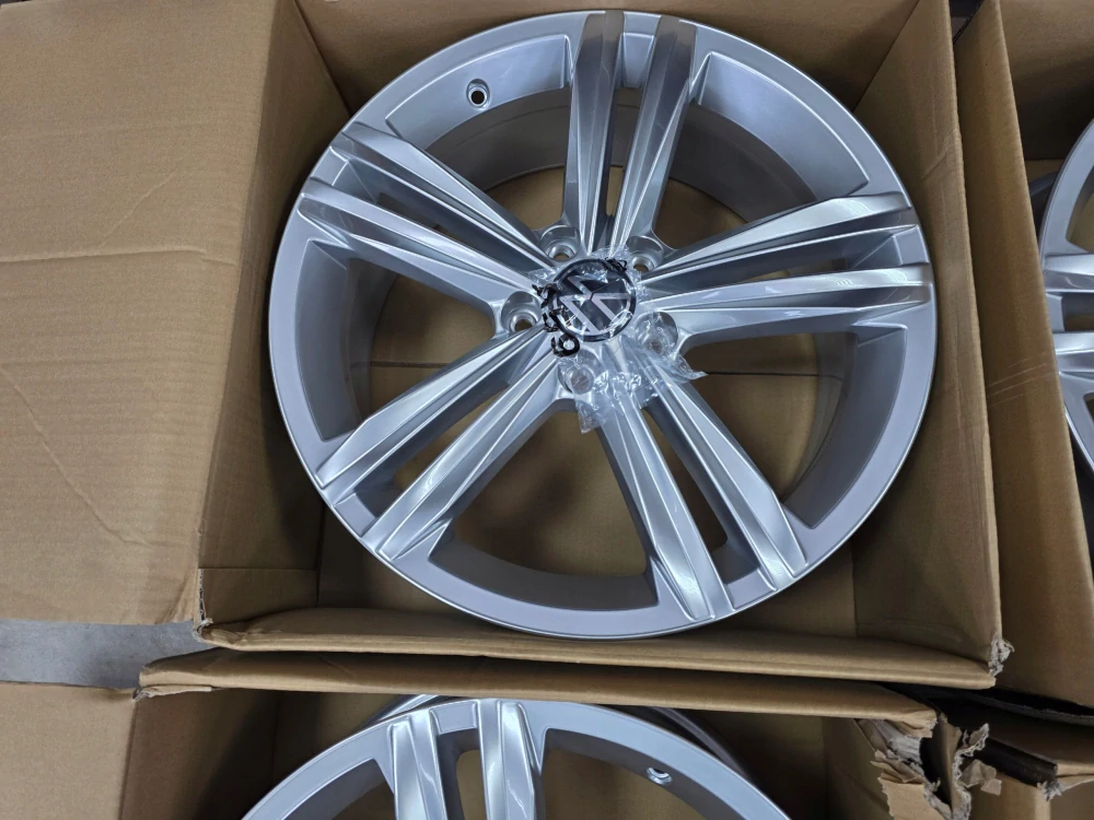VW TIGUAN Tayron T-Roc Taos Seat Ateca Skoda Karoq 18"