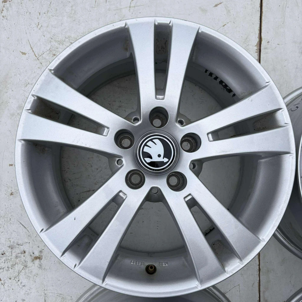 ALU KOLA ŠKODA OCTAVIA SUPERB YETI 16" DPH