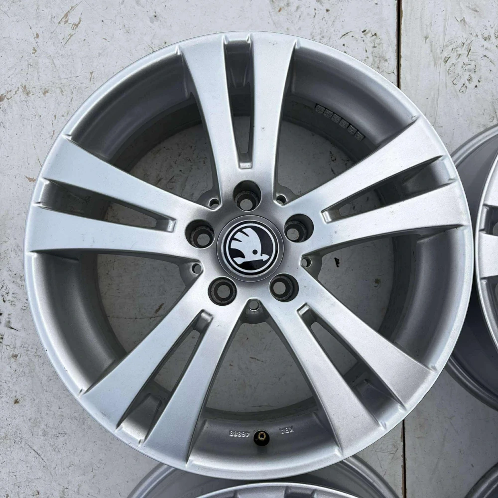 ALU KOLA ŠKODA SUPERB OCTAVIA KAROQ 17" DPH