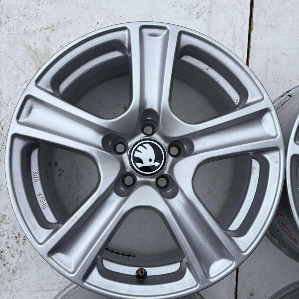 ALU KOLA ŠKODA Scala Fabia Kamiq 16" DPH
