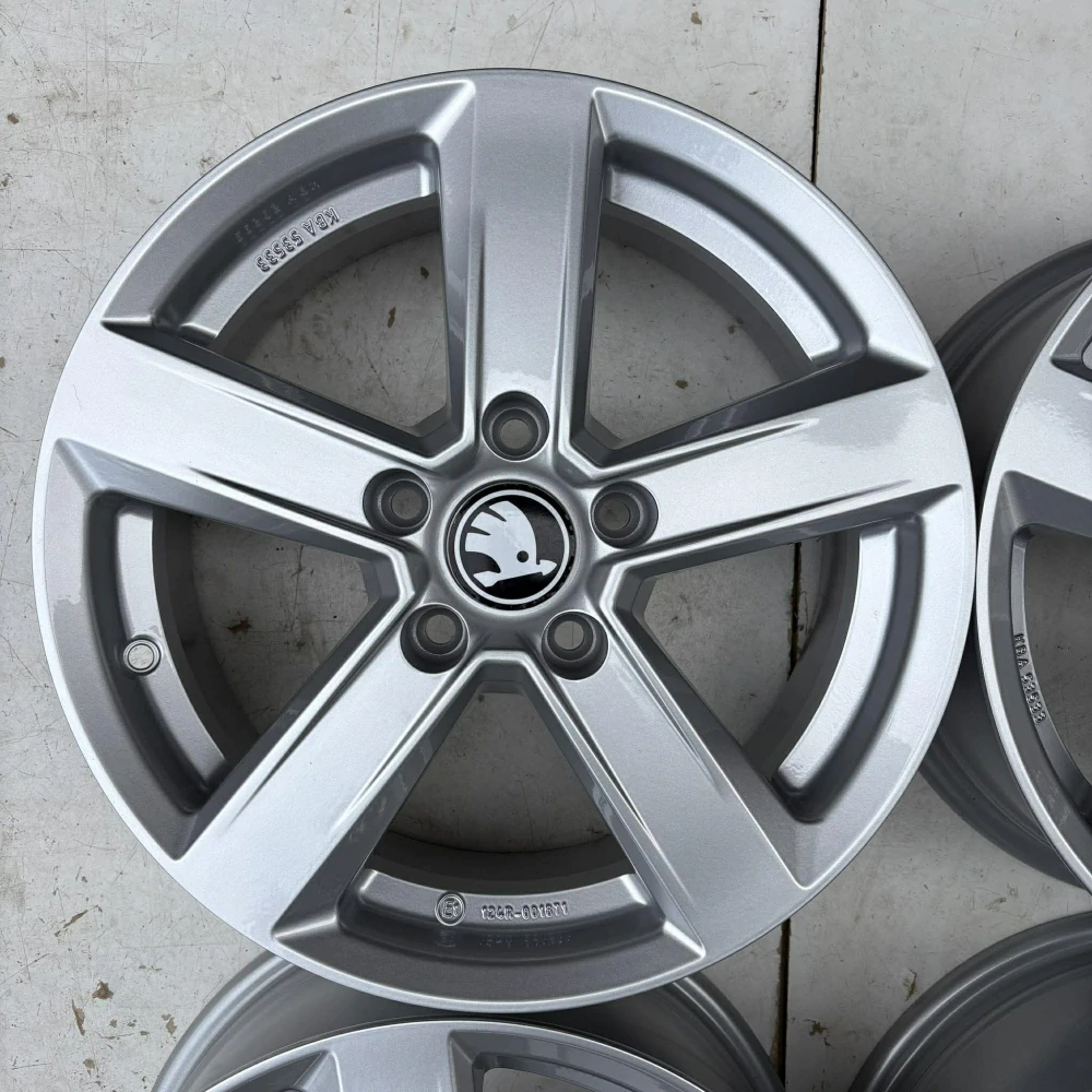 NOVÁ ALU KOLA ŠKODA OCTAVIA SUPERB KAROQ 16" DPH