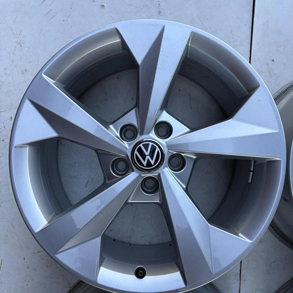 ALU KOLA VW GOLF PASSAT ARTEON 18" DPH