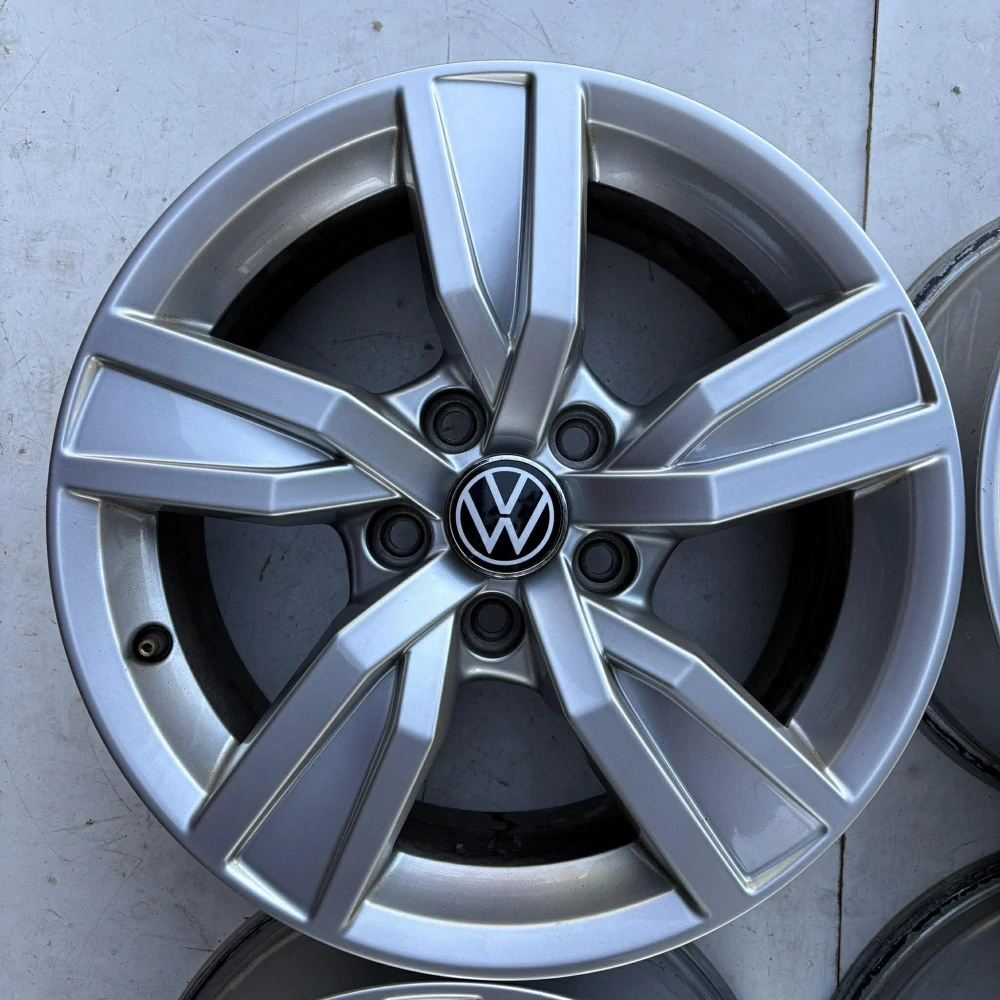 ALU KOLA VW GOLF PASSAT CADDY TOURAN TIGUAN 16"DPH