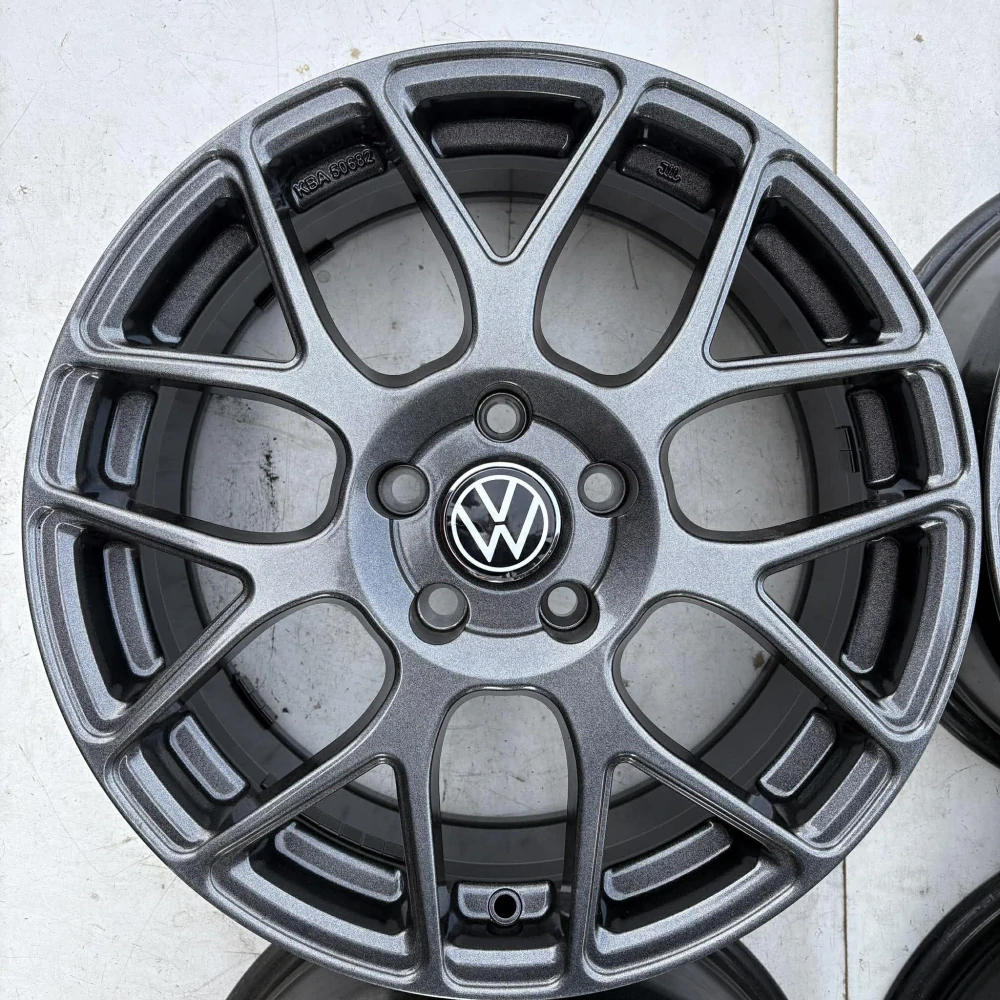 NOVÁ ALU KOLA VW GOLF PASSAT TOURAN TIGUAN 17" DPH