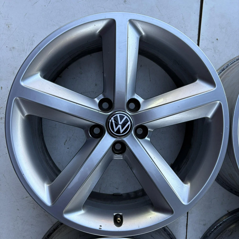 ALU KOLA VW GOLF PASSAT ARTEON 18" DPH