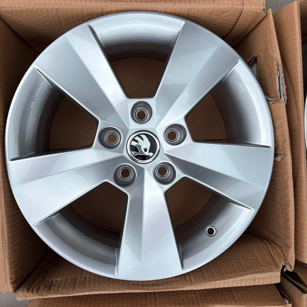 NOVÁ ALU KOLA ŠKODA SUPERB OCTAVIA KAROQ 16" DPH