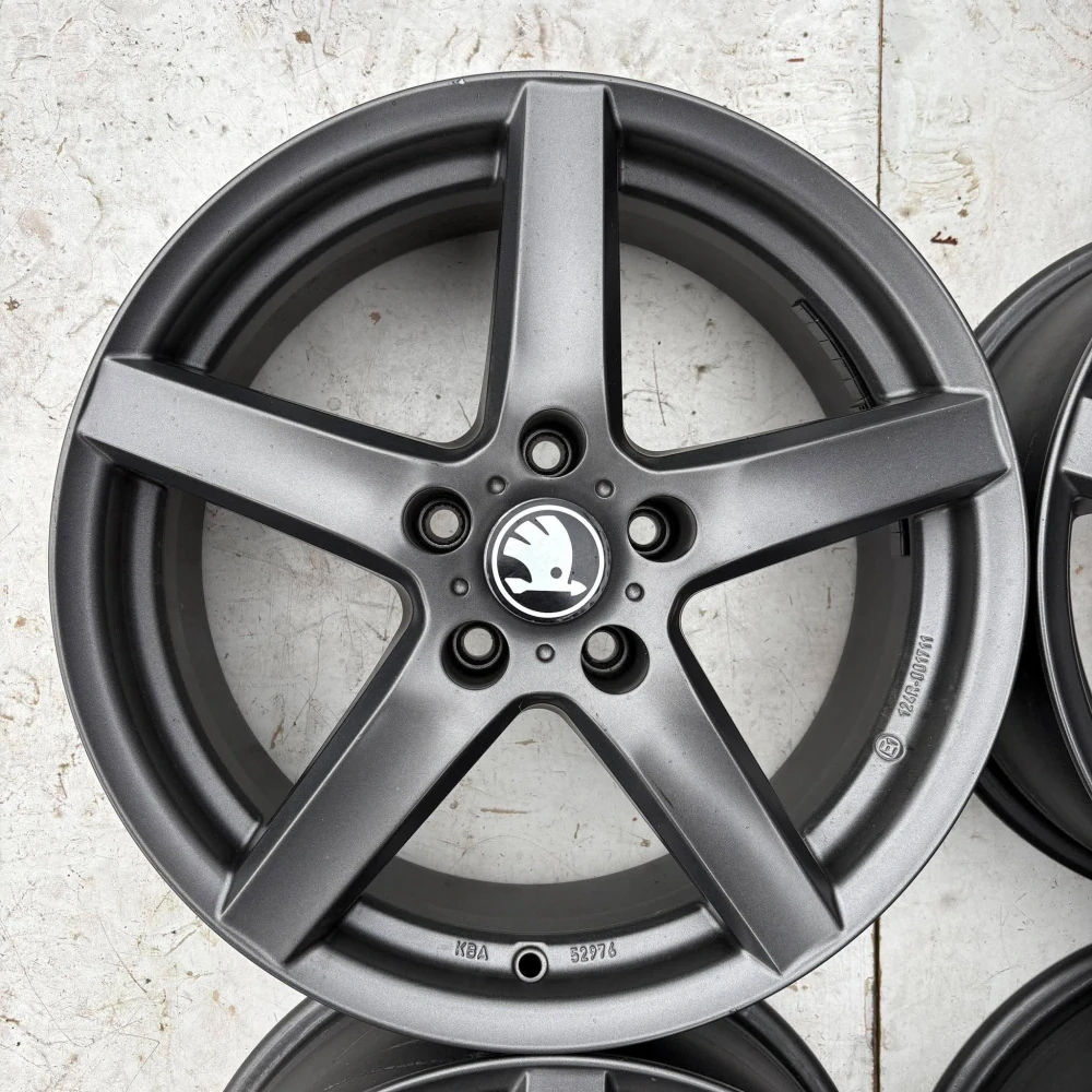 NOVÁ ALU ŠKODA KAROQ OCTAVIA SUPERB 17" DPH
