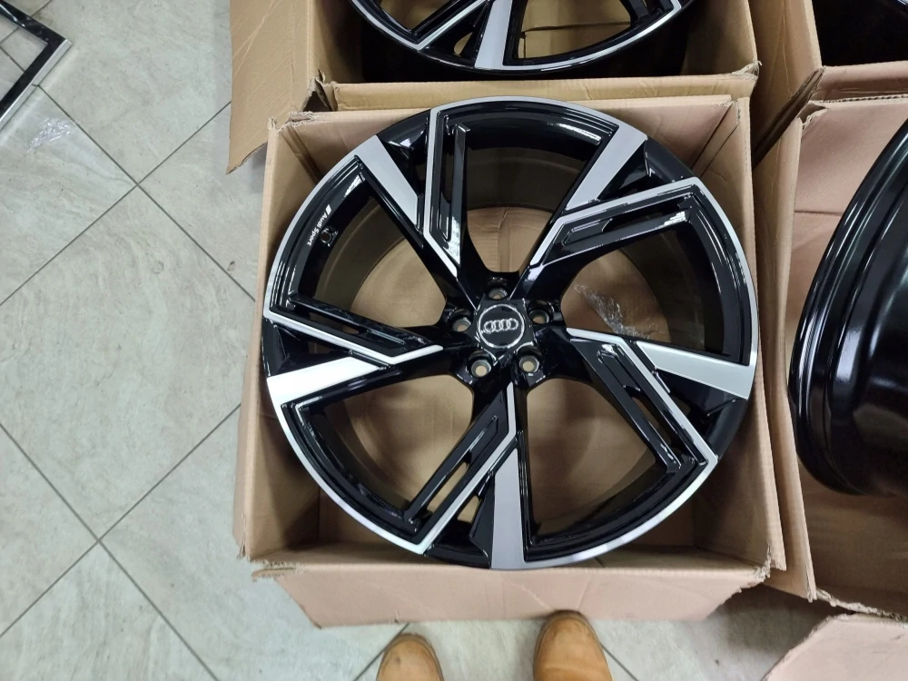 Audi RS6 RS7 Q8 SQ8 4K0601025R 22"