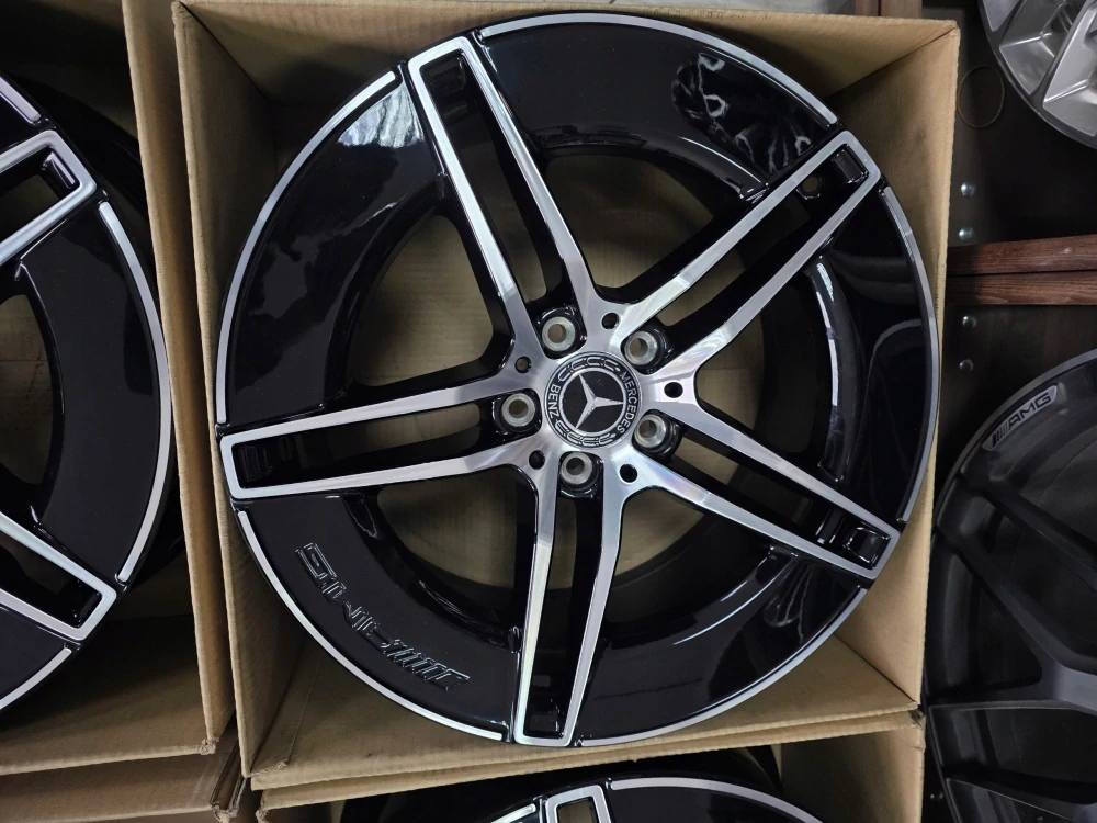 Mercedes E-CLASS W214 19"