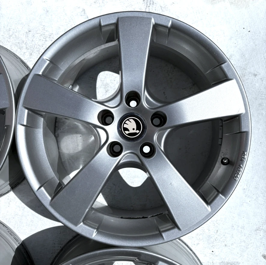 ŠKODA OCTAVIA SUPERB YETI 17" 5X112
