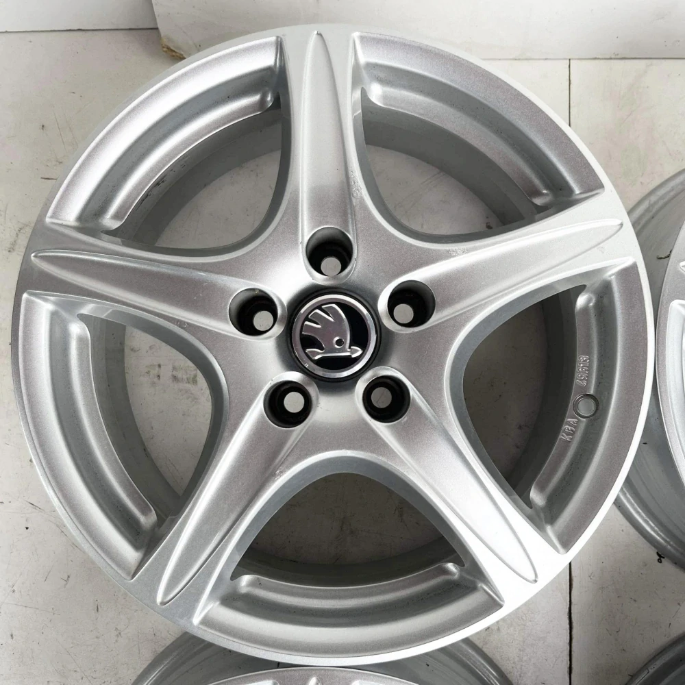 ŠKODA OCTAVIA SUPERB YETI 16"