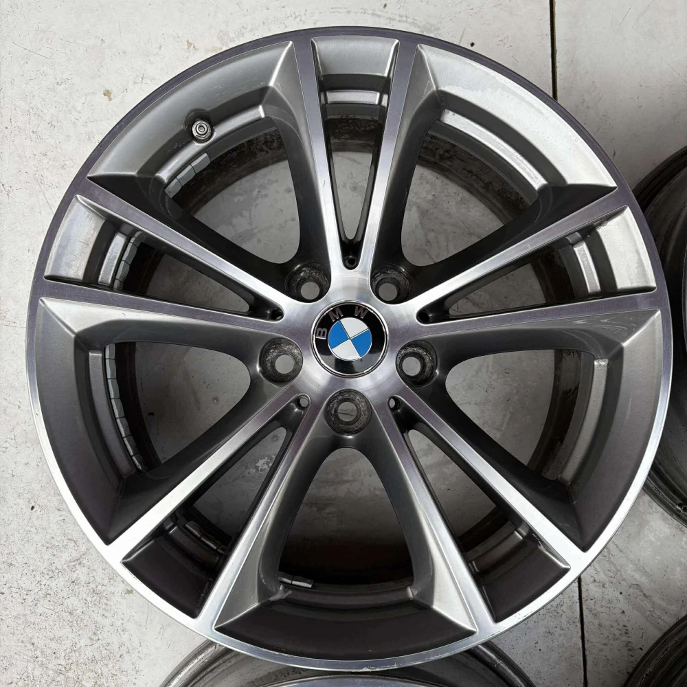 BMW G20 G21 G30 G31 17" + senzory