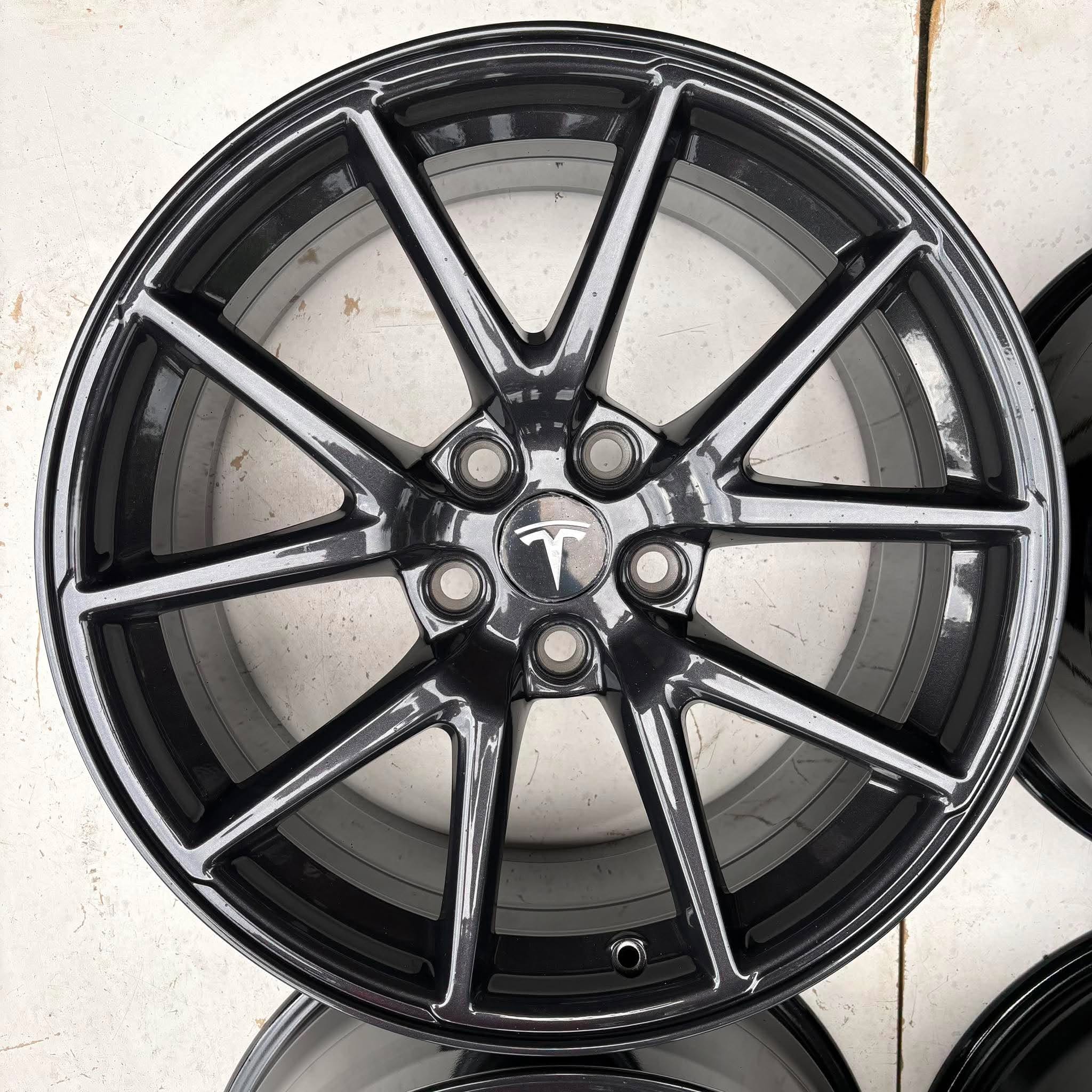 NOVÁ ALU KOLA TESLA 3 18" DPH