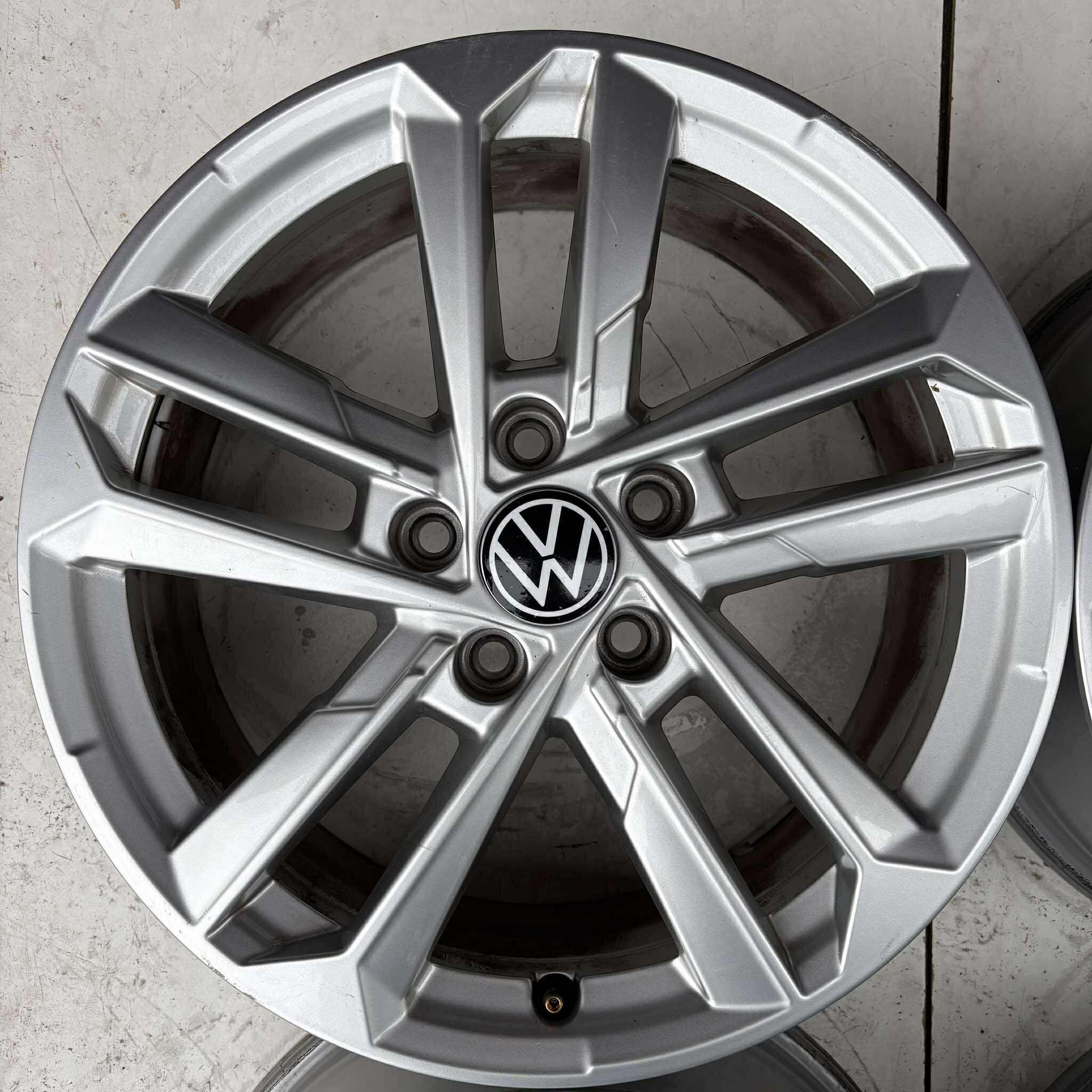 VW GOLF PASSAT TROC 17"