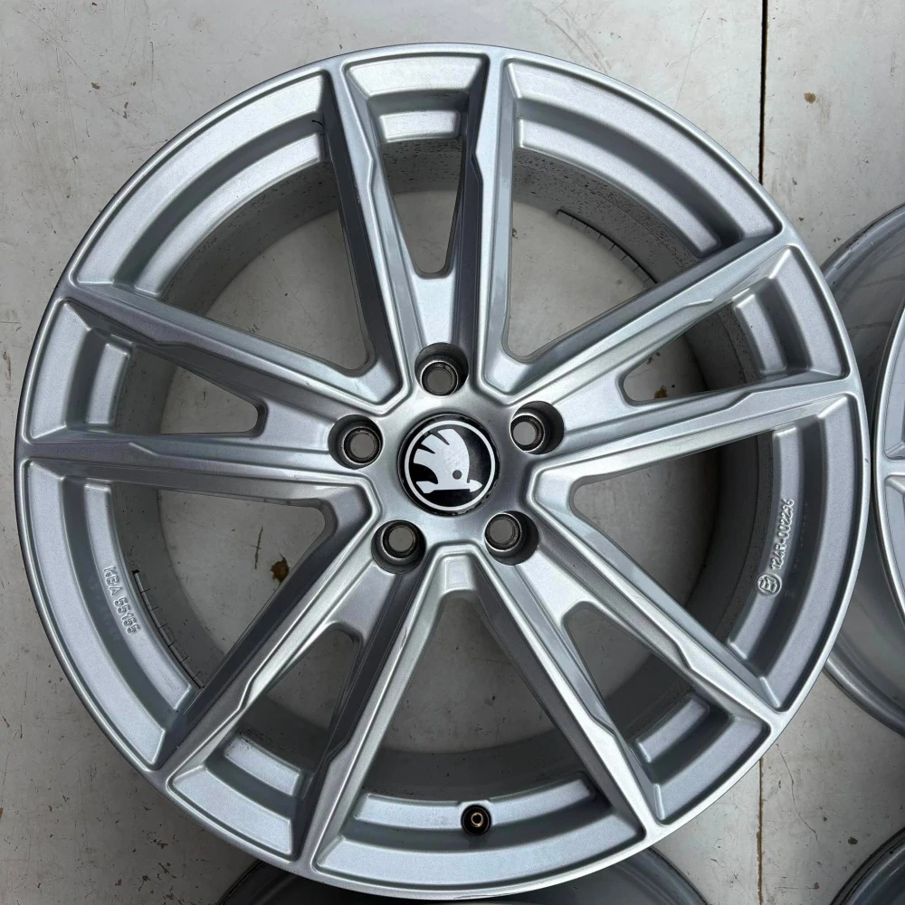 ALU KOLA ŠKODA KAROQ OCTAVIA KODIAQ II 18" DPH