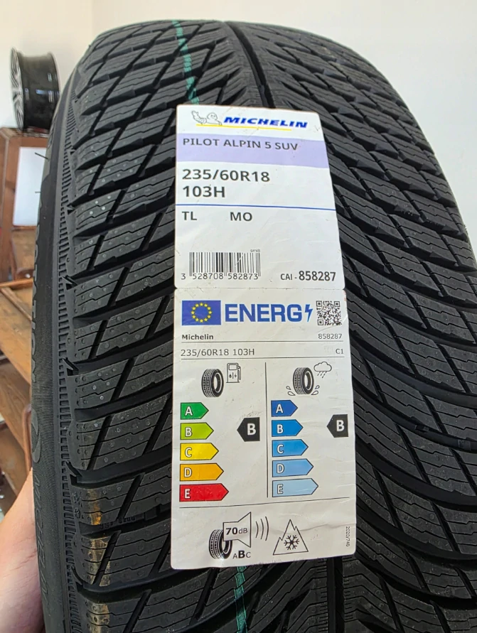 NOVÁ ZIMNÍ ALU KOLA MERCEDES GLC 18"