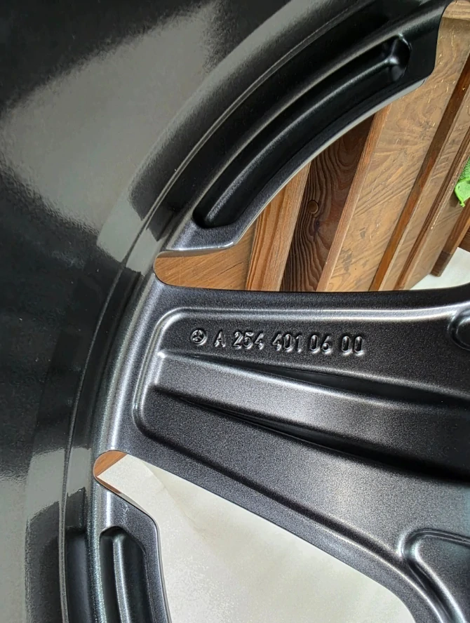 NOVÁ ALU KOLA MERCEDES GLC AMG 20"
