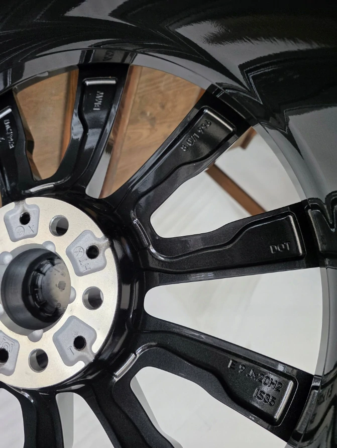 NOVÁ ALU KOLA BMW 20" X5 X6