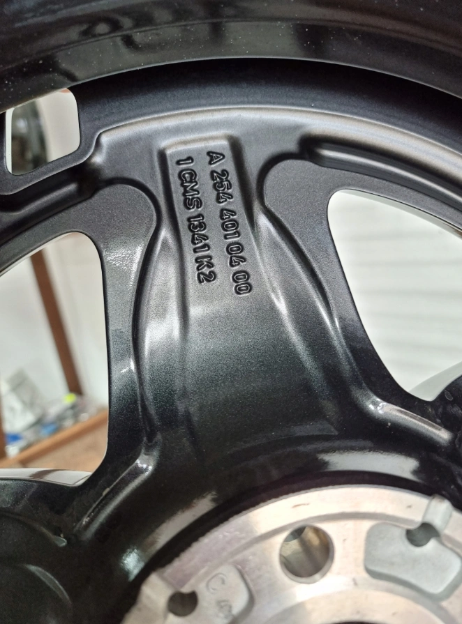 NOVÁ ORIGINÁLNÍ ALU KOLA MERCEDES 19" GLC AMG