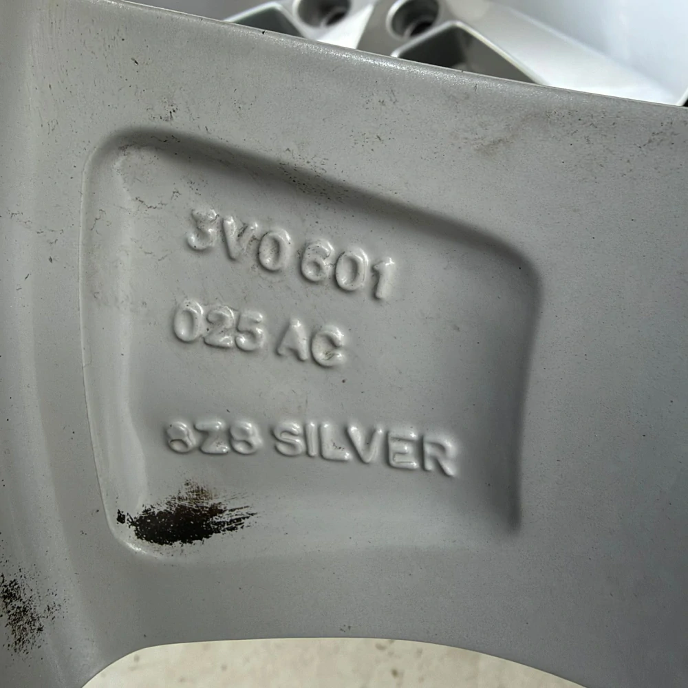 ZIMNÍ ALU KOLA ŠKODA KAROQ SUPERB YETI 16"