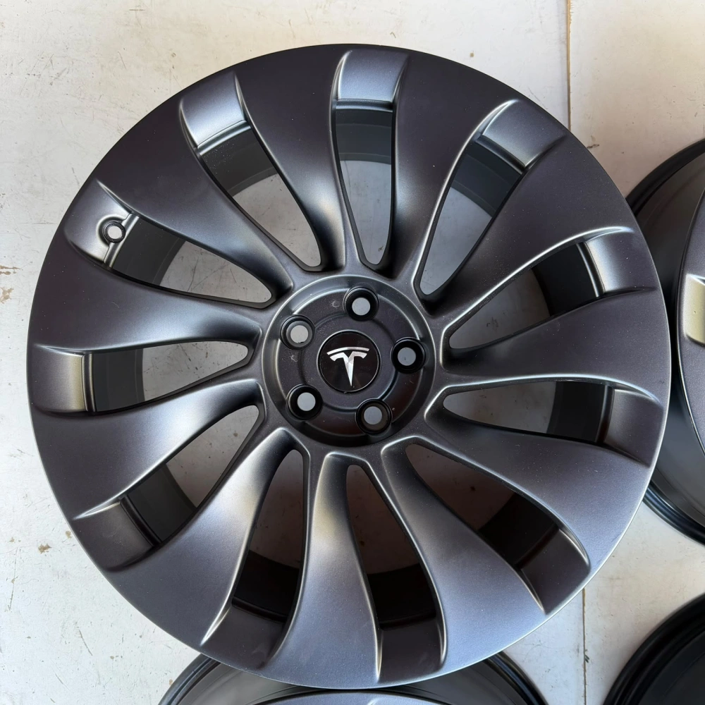 NOVÁ ALU KOLA TESLA 3 20"