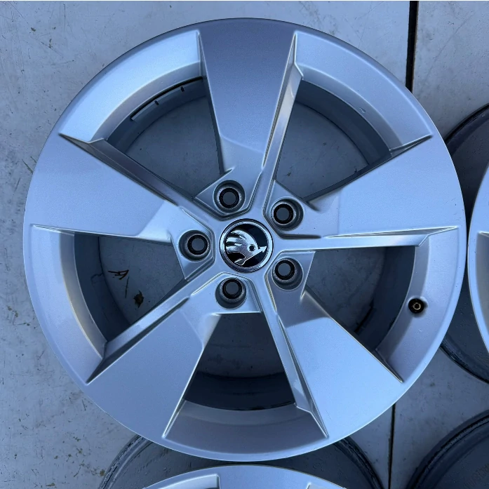 Originální alu kola Škoda pro vozy Karoq, Yeti, Superb, Octavia, Kodiaq 17"